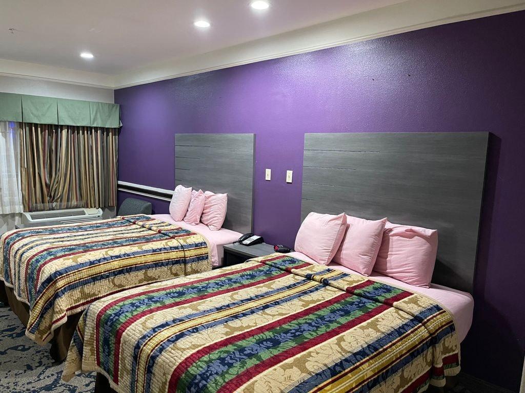 Scottish Inn And Suites Alvin Ngoại thất bức ảnh