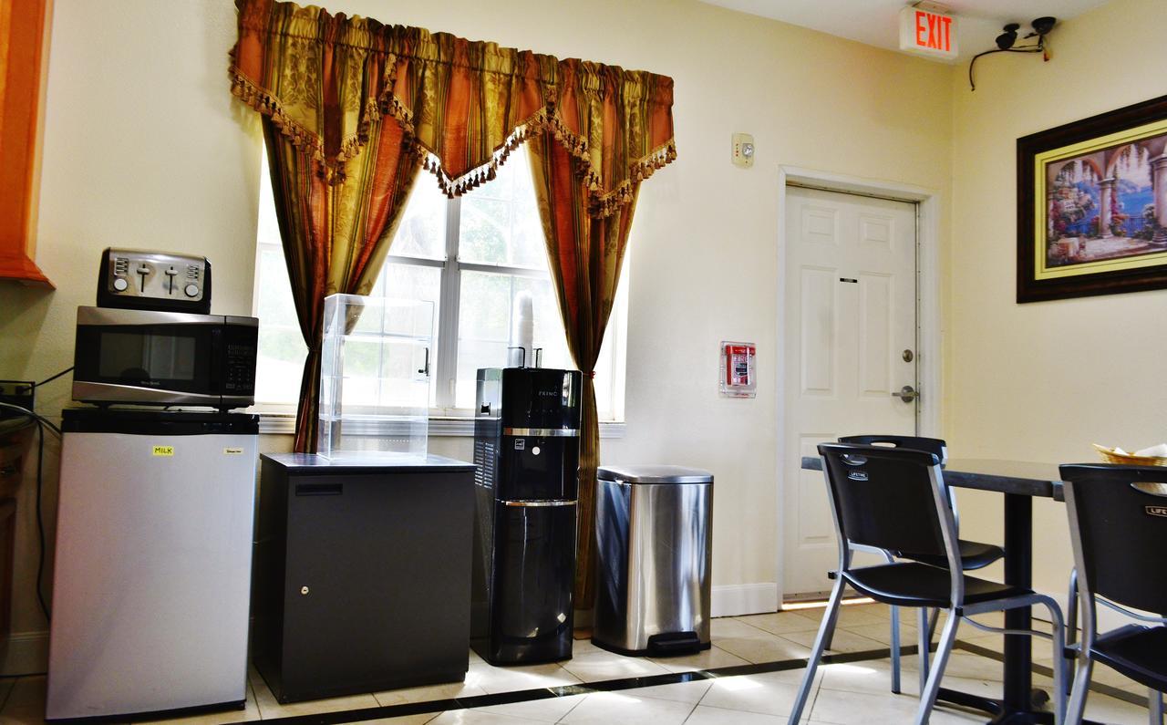 Scottish Inn And Suites Alvin Ngoại thất bức ảnh
