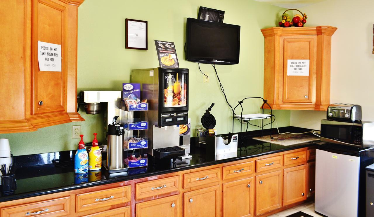 Scottish Inn And Suites Alvin Ngoại thất bức ảnh