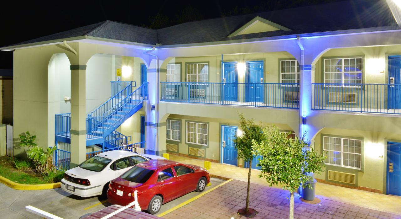 Scottish Inn And Suites Alvin Ngoại thất bức ảnh